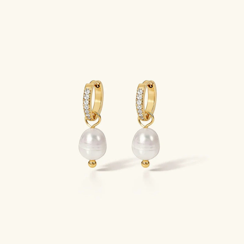Sara Pearl Earrings
