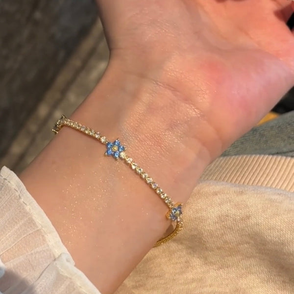 Dazzling Cubic Zirconia Flower Tennis Bracelet - 18k Rose Gold Plated