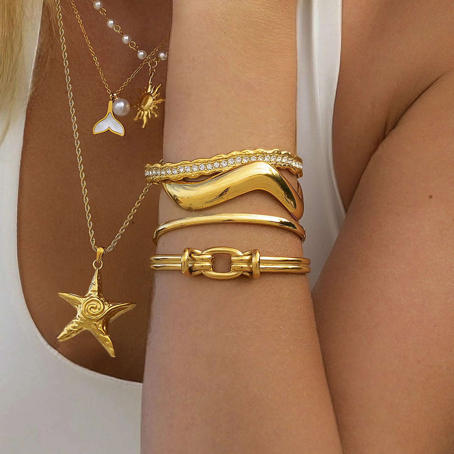 Tammy Gold Starfish Necklace