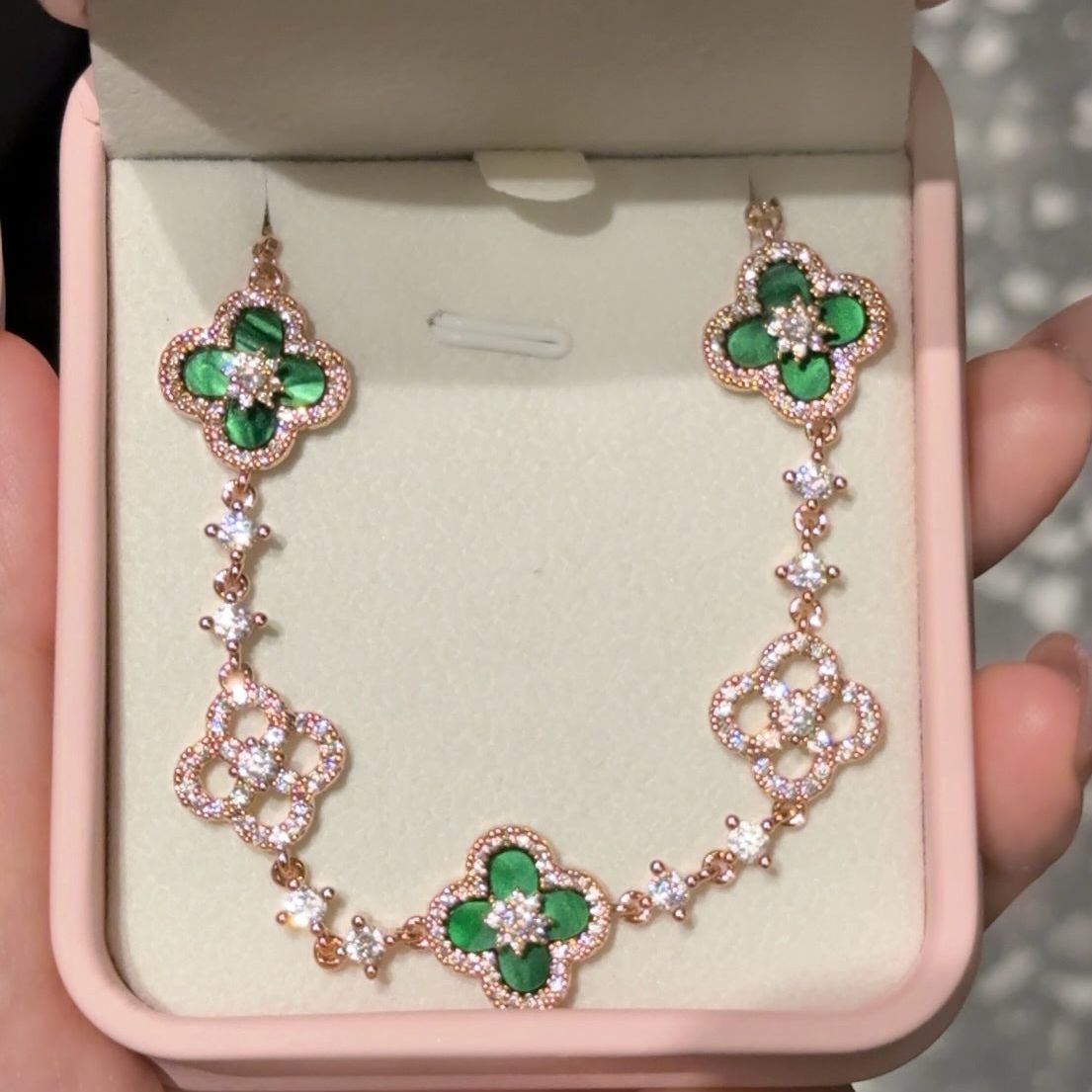 Sparkling Diamond Cut Cubic Zirconia Cleef Bracelet - 18K Gold Plated Adjustable