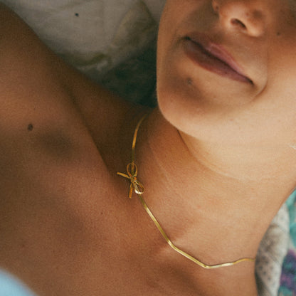 Carol Bow Necklace (Bundle)