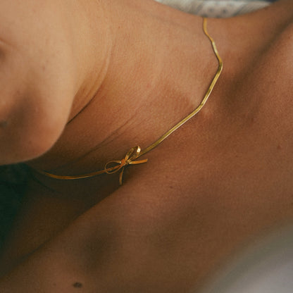 Carol Bow Necklace (Bundle)